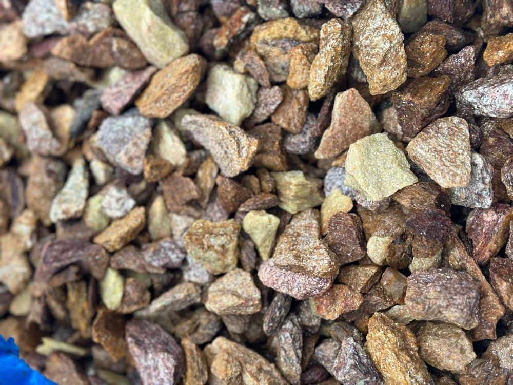 Златолит персиковый декоративная каменная крошка купить в Истре