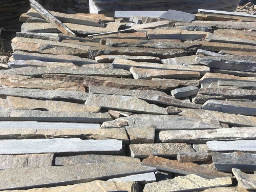 Горбушка златолит мультиколор для облицовки купить в Истре