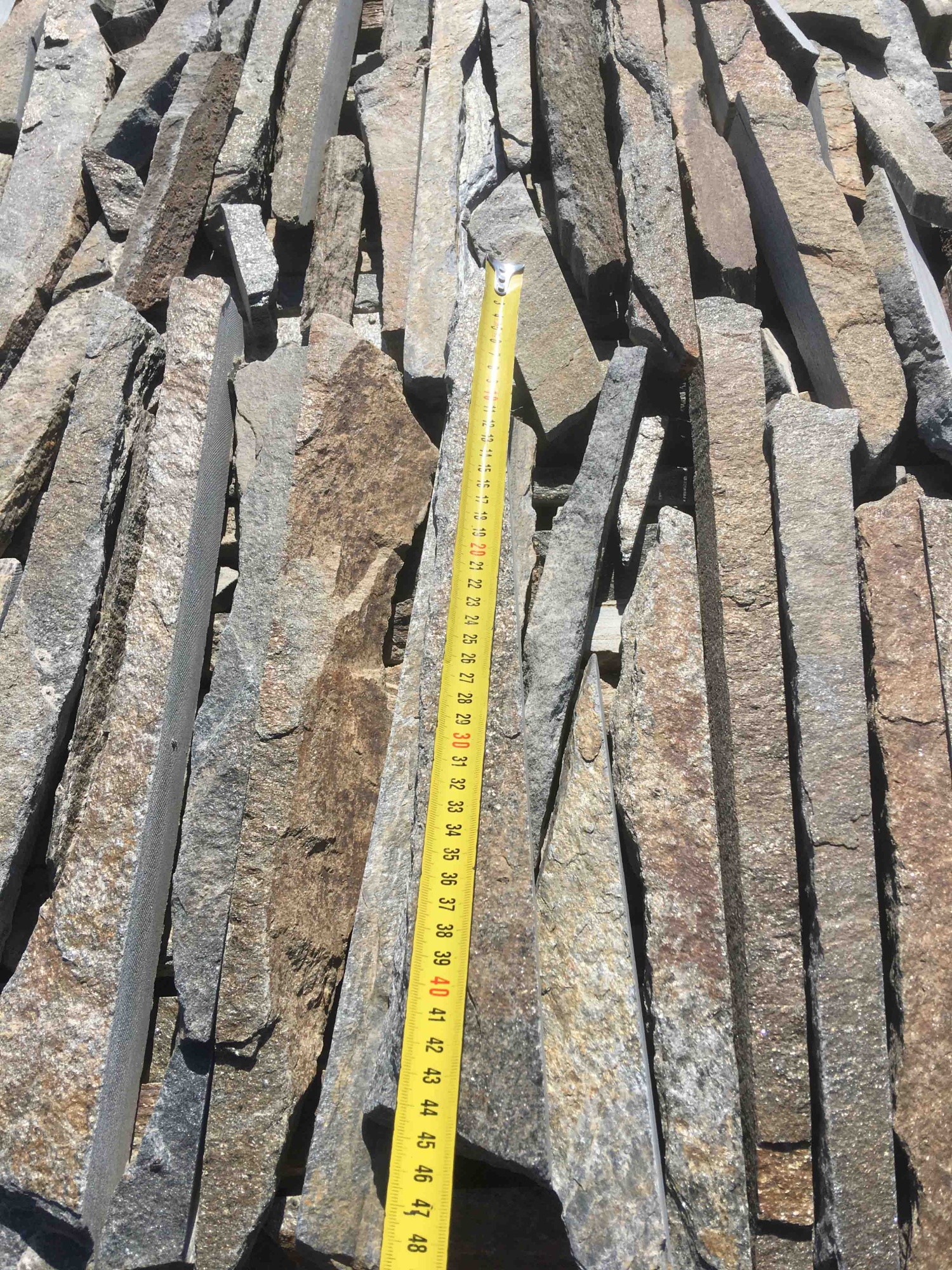 Горбушка златолит мультиколор для облицовки купить в Истре