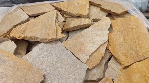 Плитняк златолит жёлтый для цоколя купить в Истре