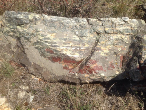 Гигантские зелёные валуны для ландшафтного дизайна весом более 5 тонн купить в Истре