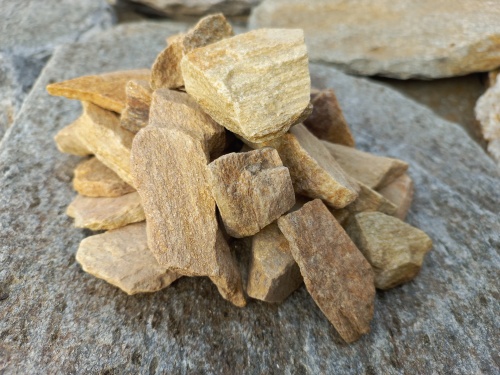 Златолит жёлтый декоративная каменная крошка купить в Истре