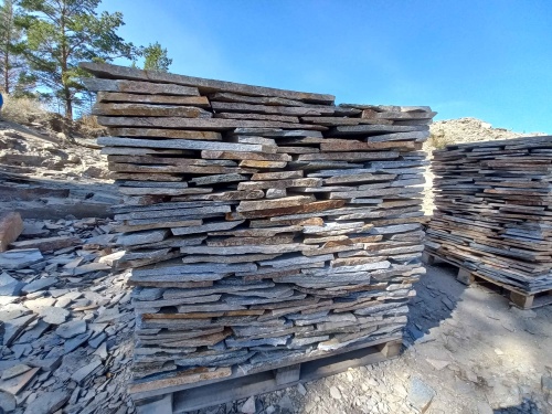 Плитняк златолит серебристый для фасада купить в Истре