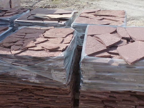 Плитняк лемезит бордовый для облицовки цоколя 20-25 мм  купить в Истре